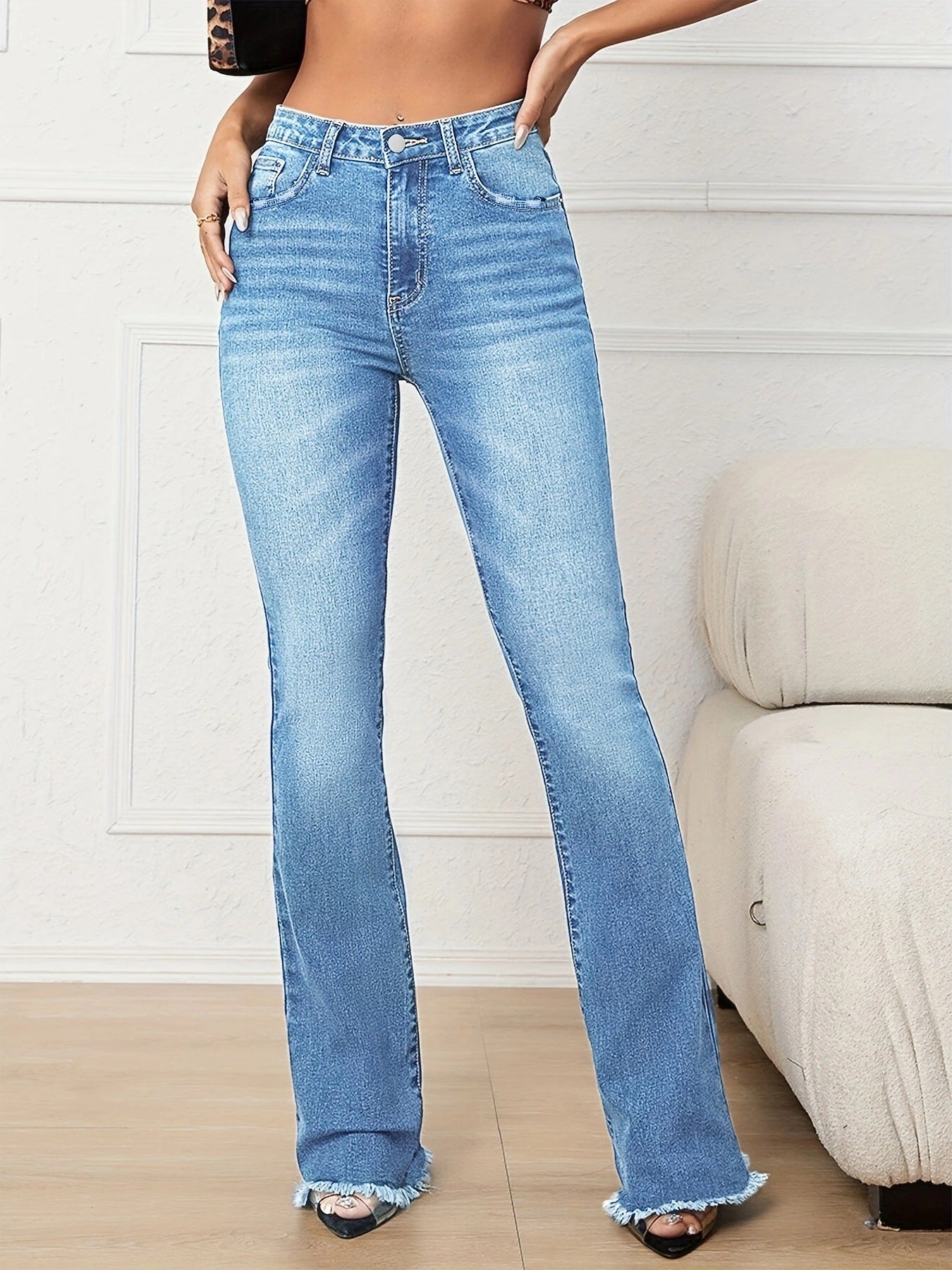 Elastic Mid Waist Slightly Flared Jeans