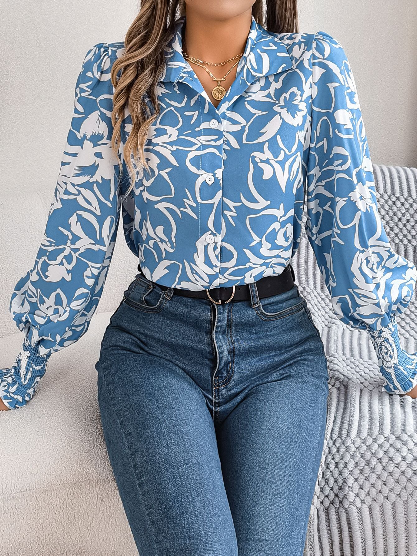 Elegant Floral Lantern Sleeve Blouse