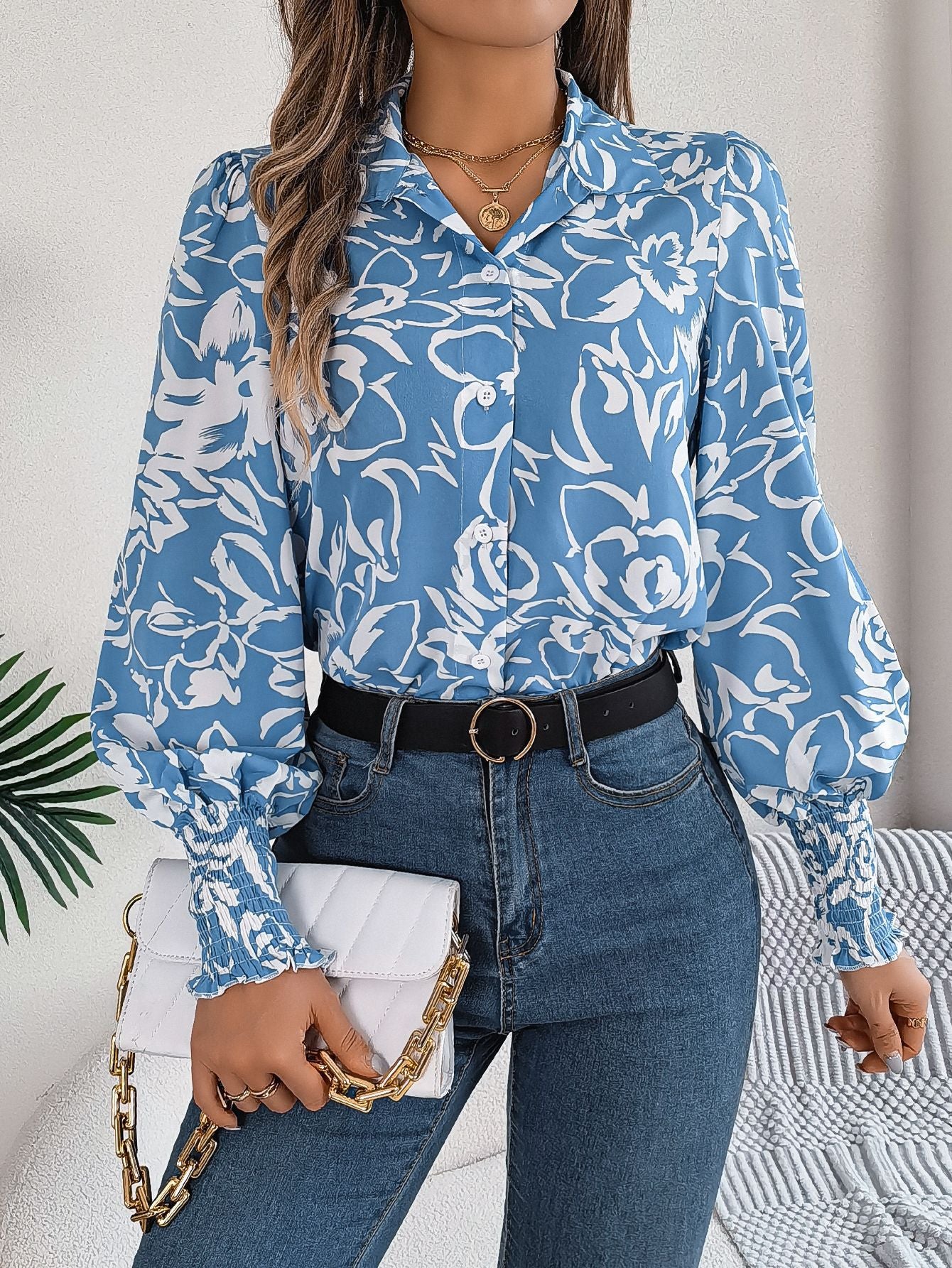 Elegant Floral Lantern Sleeve Blouse