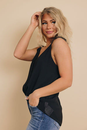Navone Lace Tank Top Stay Warm In Style