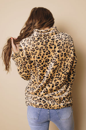 Centennial Park Leopard Pullover Stay Warm In Style